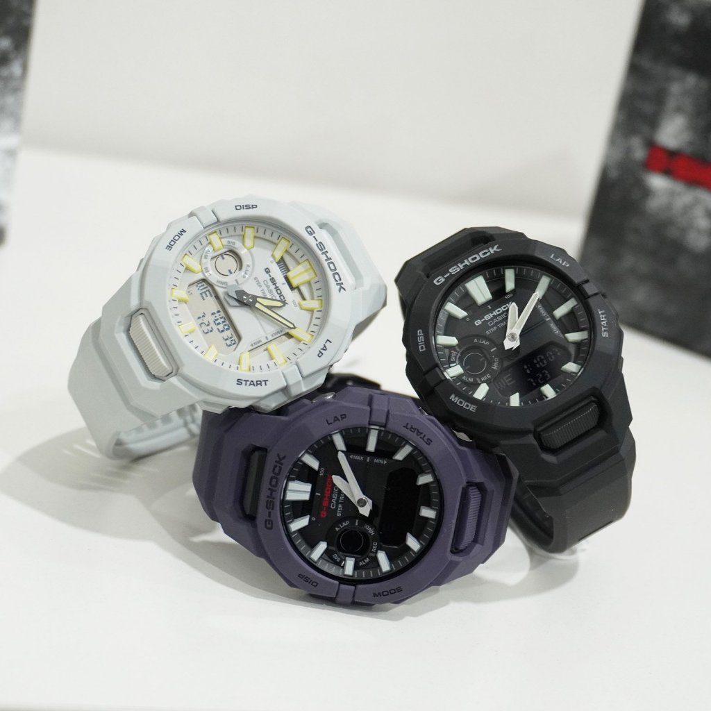 Casio G-Shock นาฬิกาข้อมือผู้ชาย รุ่น GBA-950 (GBA-950-1A,GBA-950-2A,GBA-950-7A)