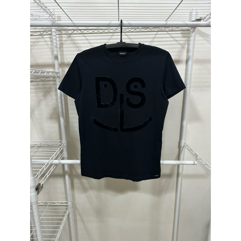 เสื้อยืด DIESEL สีดำ แท้💯 มือสอง