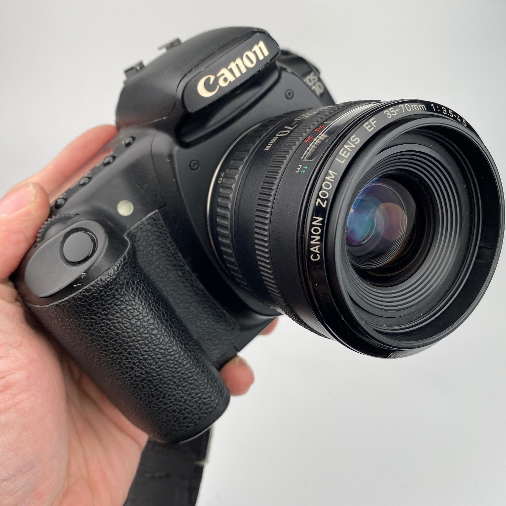 กล้องดิจิตอล DSLR 📸 Canon EOS 20D พร้อมเลนส์ Canon EF 35–70mm f/3.5–4.5