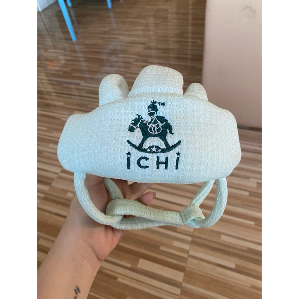 หมวกกันกระแทก ichi มือสอง