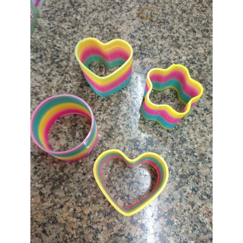 สปริงสายรุ้ง สปริงยืด( ขนาดใหญ่ )ราคา/1 ชิ้นมี5แบบน่ารัก🌈