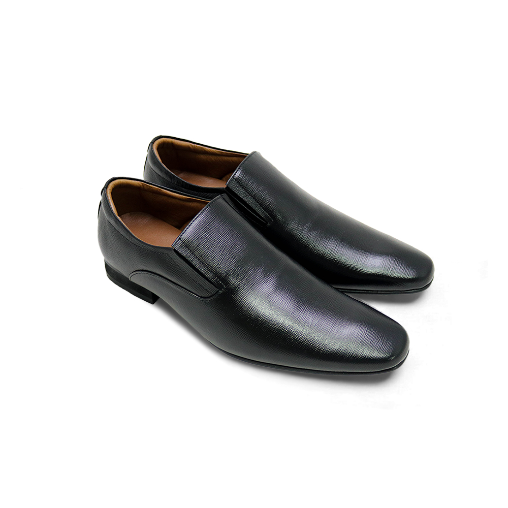 LUIGI BATANI รองเท้าคัชชูหนังแท้ รุ่น LBD7043-51 สีดำ