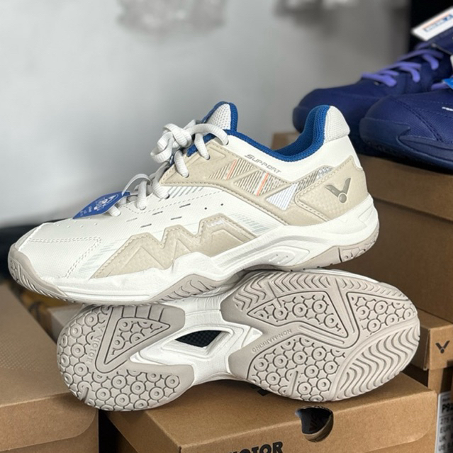 รองเท้าแบดมินตัน VICTOR P8500CLS หน้ากว้าง