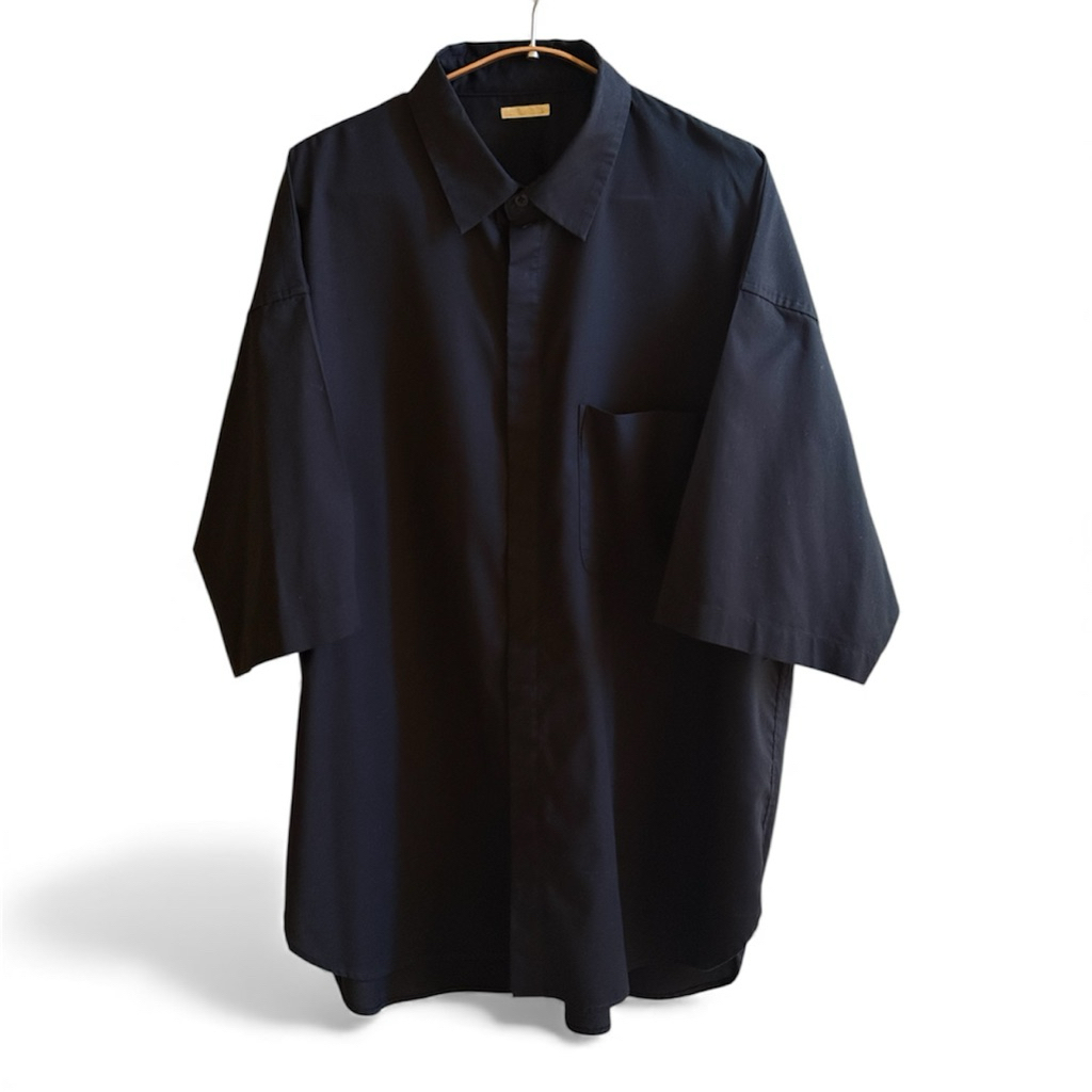 [มือสอง] GU Black Shirt