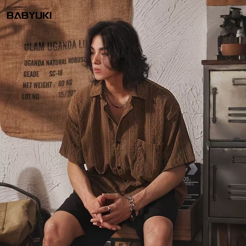 BU เสื้อเชิ้ตผู้ชายแขนสั้นตาข่ายแฟชั่นฤดูร้อน เสื้อเชิ้ตผู้ชายทรงโอเวอร์ไซส์สีพื้น