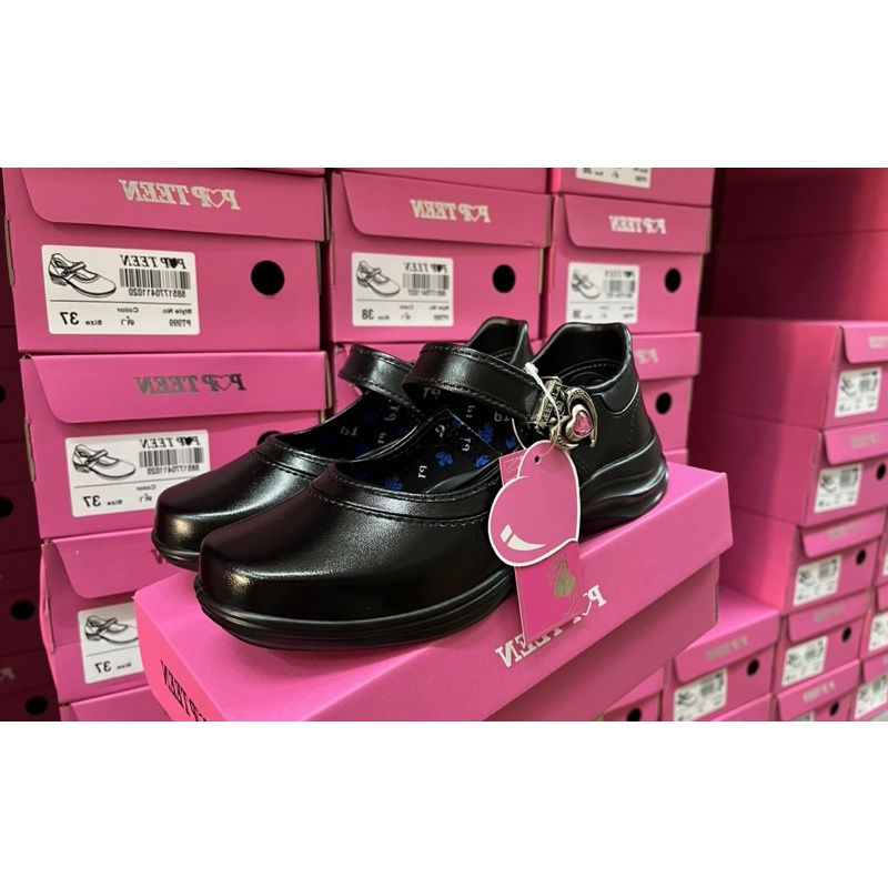 POPTEEN รองเท้าป๊อปทีน รองเท้านักเรียนหญิง รุ่นเสริมส้น ไซซ์ 36-41