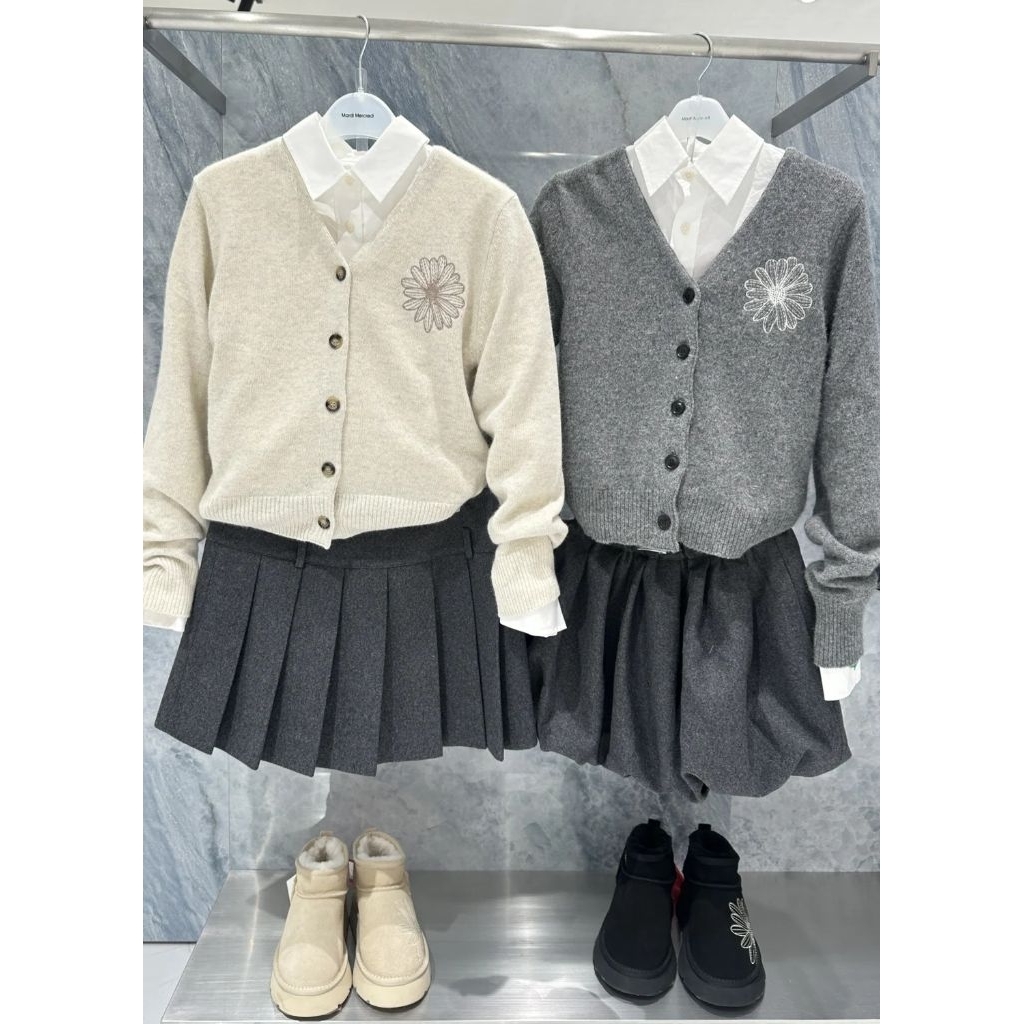 MARDI RACCOON BLENDED CARDIGAN V NECK