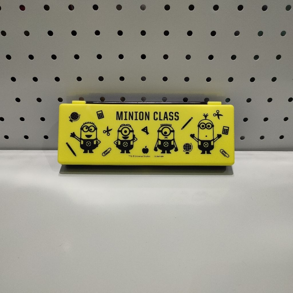 🔥กล่องดินสอ Minion Class Universal Studio sun star