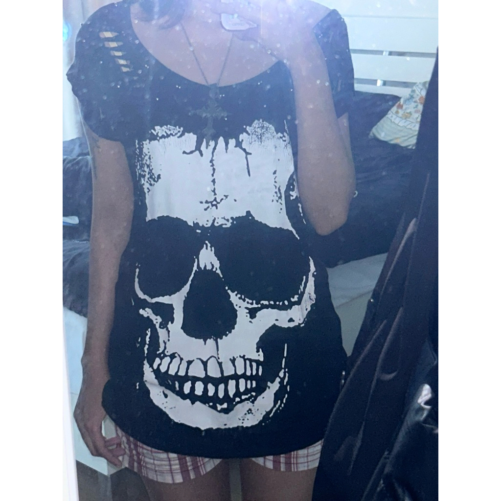 เสื้อผ้ามือ2 y2k 🦧❤️⭐️