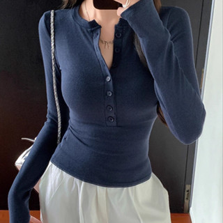 คอกึ่งเปิดแขนยาวผู้หญิงใหม่ Niche Design Sense Casual ภายในแ…