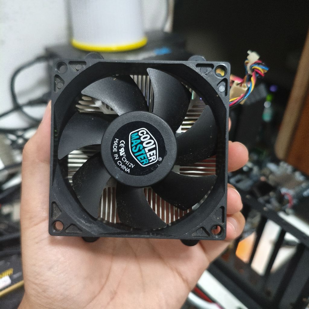 พัดลมระบายความร้อนซีพียูมือสอง (cpu cooler) ใช้ร่วมกับขายึดติดบอร์ด amd am4/am5