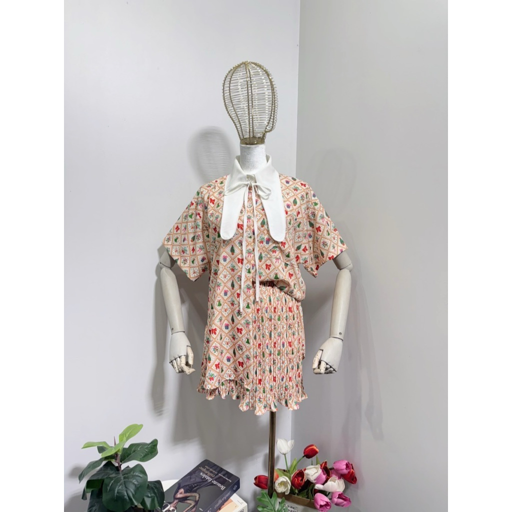 เสื้อลายคริสต์มาส ปกหูกระต่ายน่ารัก ผ้าพิมพ์ดิจิตอลลายเก๋ๆสวมใส่สบาย🎄🎄 - รูปที่ 2