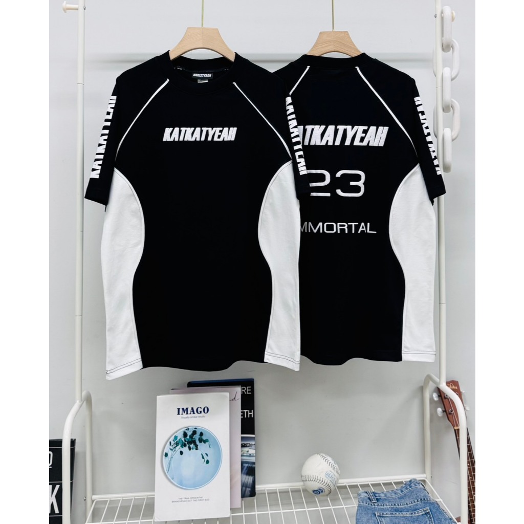 K10 เสื้อ KATKAT เจอร์ซีย์ดำ-ขาว ราคา ถูกที่สุด ดีลบีเคเค