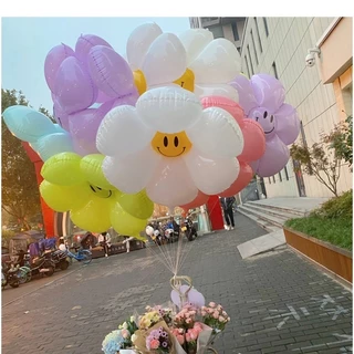 งานวันเกิด วันหยุด และพิธีสำเร็จการศึกษา ลูกโป่งดอกเดซี่ยิ้มสามารถใช้ตกแต่งงานปาร์ตี้
