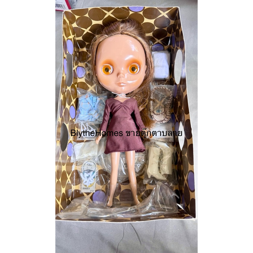 Blythe cinnamon girl doll