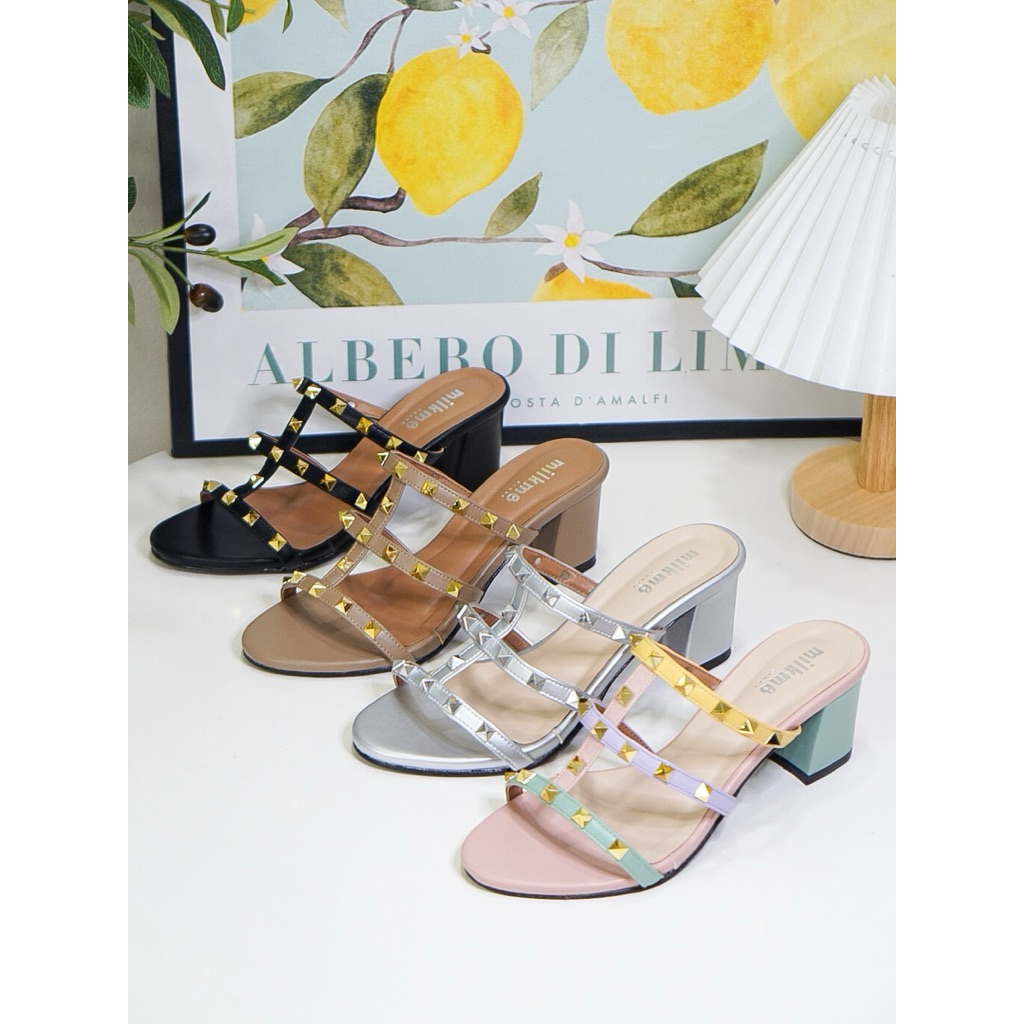 MILKMEshoes รองเท้าส้นสูง 2.5 นิ้ว แบบขายดีมาก สายตอกหมุดสีทองด้วยมืออย่างประณีต สายหนังนิ่ม พร้อมส่ง (KK63)