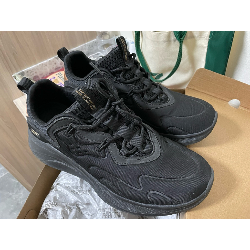 รองเท้า Skechersรุ่นBobs117513memoryfoamมือสองขนาด39