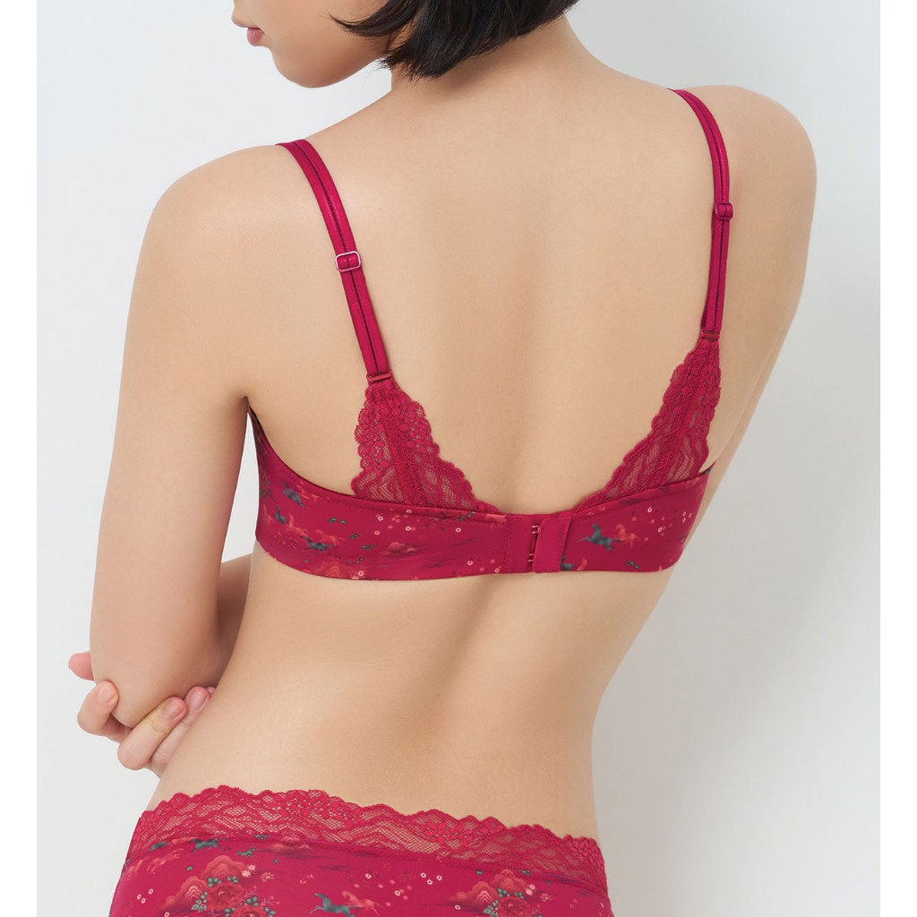 Triumph เสื้อชั้นในมีโครงดันทรง รุ่น Feifei Ruan Collaboration 2.0 WHU รหัส 10227002 สีแดง 2370 — صورة 5