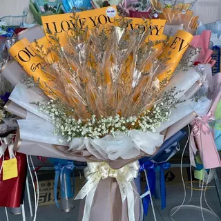 ช่อกรวยเปล่าใส่แบงค์ได้ 20-30 ใบ ติดคอนเกรท / ป้ายวันเกิด