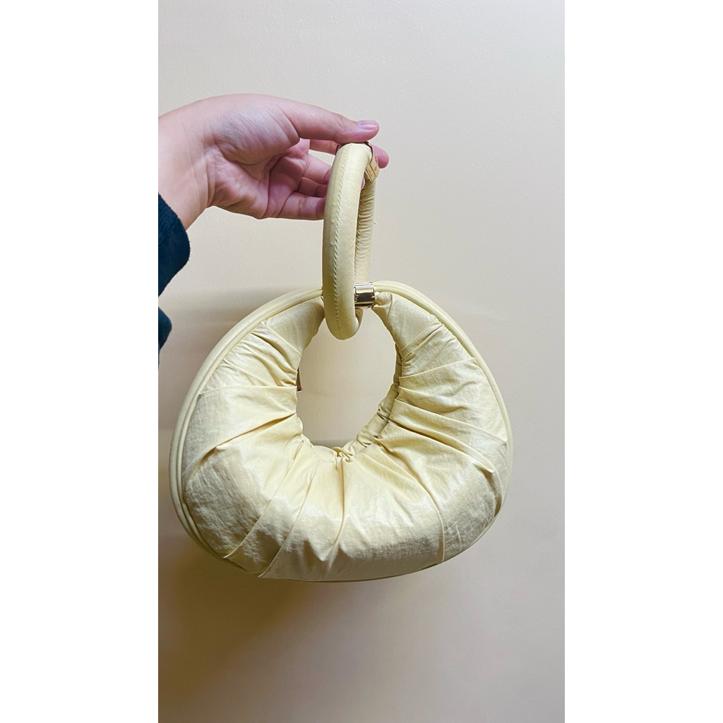 กระเป๋ามือสอง แบรนด์ jira studio