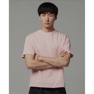 [พร้อมส่ง ของแท้💯%] เสื้อยืด CARNIVAL CLASSIC LOGO BOXY T-SHIRT