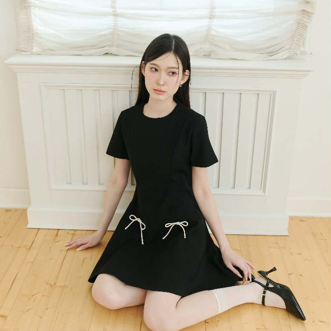 La Mignonne (XS-5XL) Brynlee Giana Dress เดรสใส่ทำงานแต่งโบว์เล็กๆด้านข้าง เรียบหรูสุภาพและดูแพงสุดๆ สามารถใส่เป็น Every