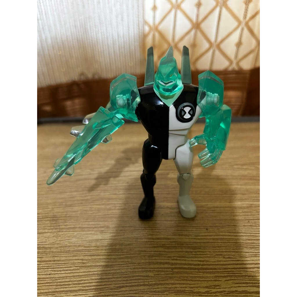 Ben 10 Diamond head ของเล่น Ben10 เบนเทน เบ็นเท็น