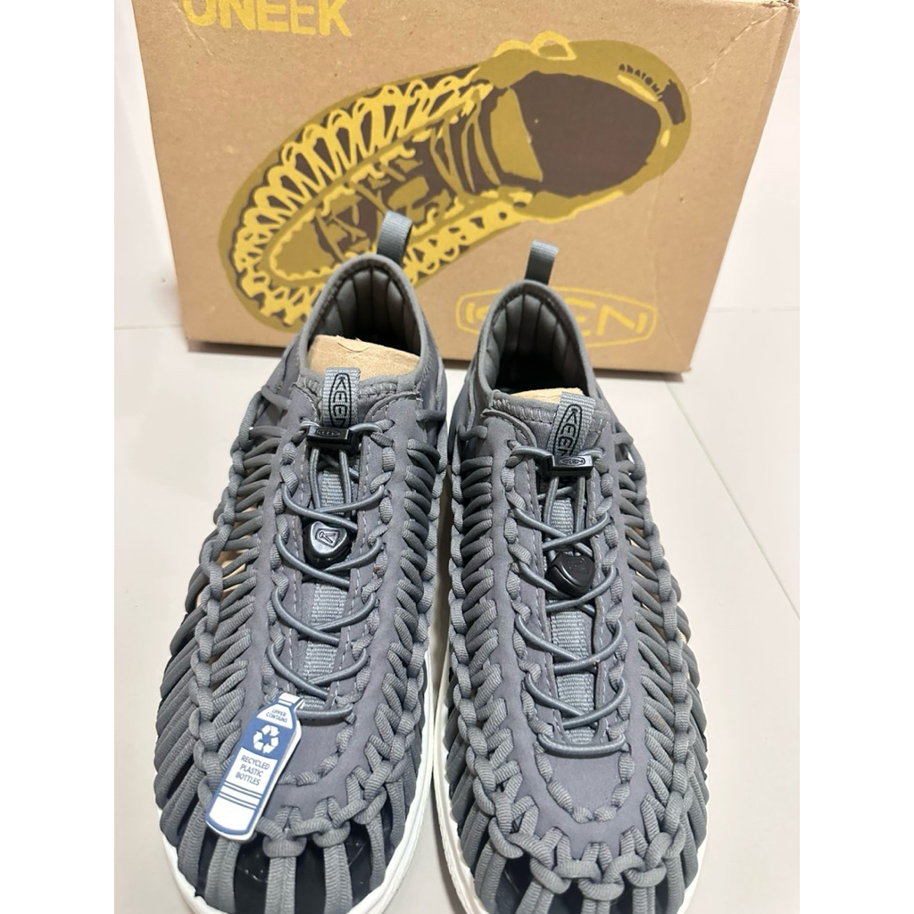 Keen รองเท้าผู้ชาย รุ่น Men's UNEEK O3 (STEEL GREY/STAR WHITE)