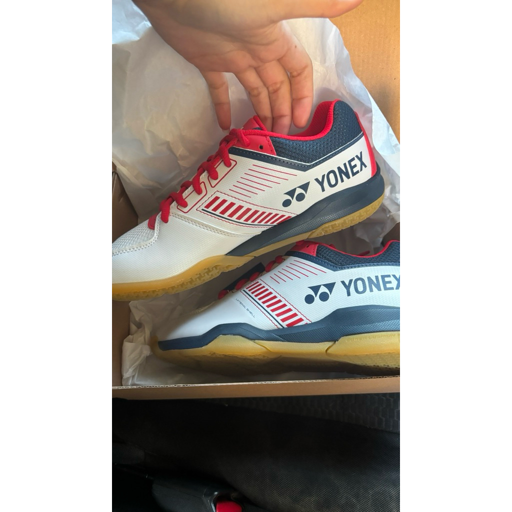 รองท้าแบดมินตันyonex size 24=38eu