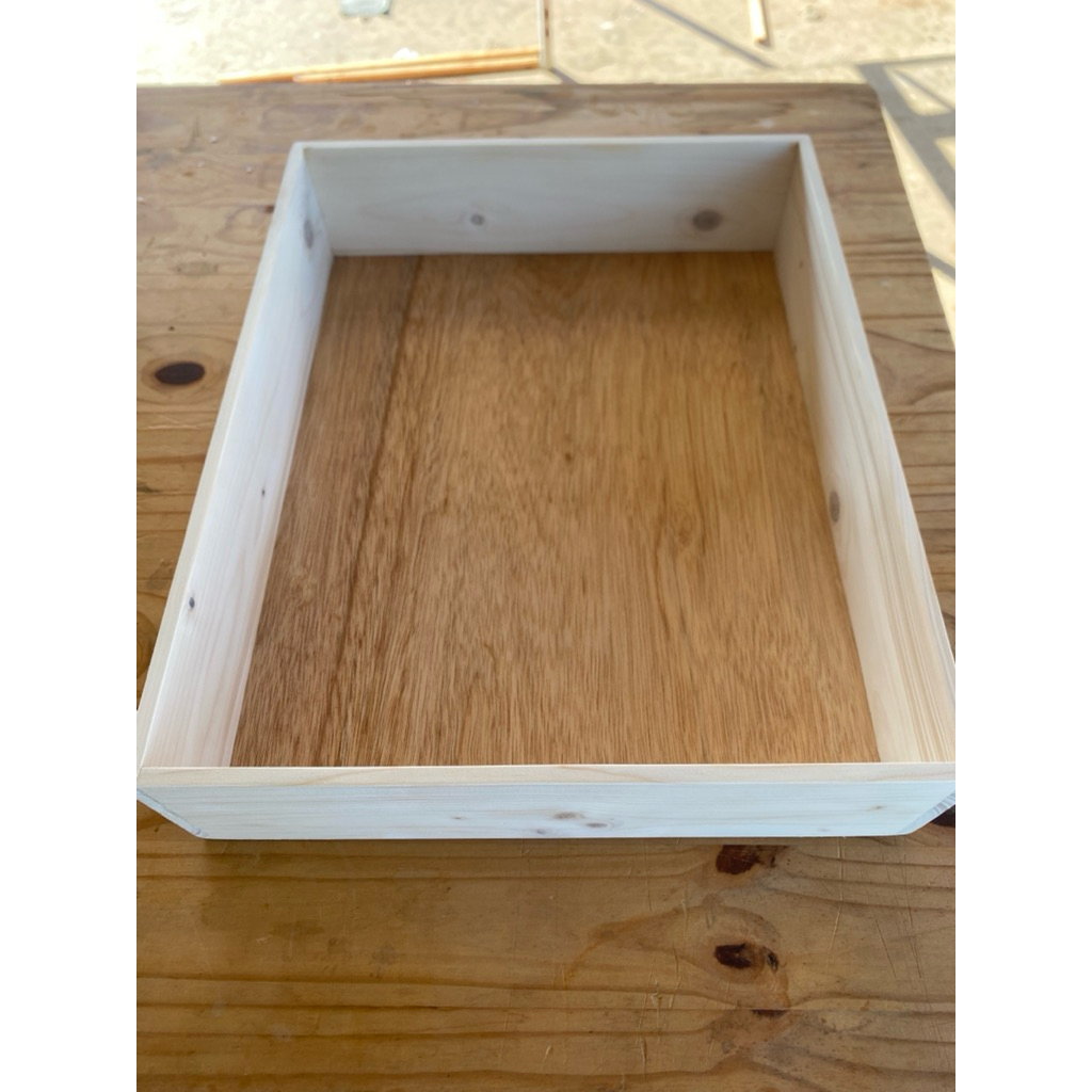 ถาดไม้ 40 X 50 X 10.5 CM. รับงานสั่งทำตามแบบ