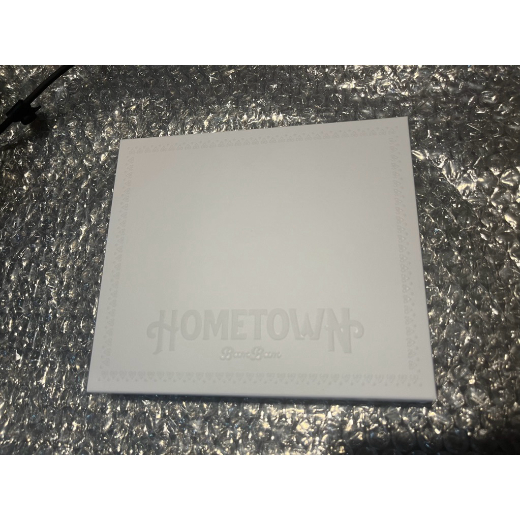 [ปล่อย/ขาย] BamBam อัลบั้ม HOMETOWN EP ALBUM (แกะแล้ว)