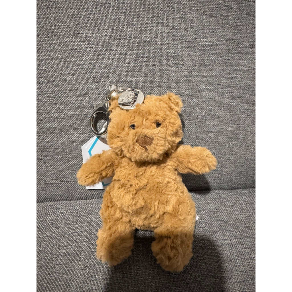 พร้อมส่ง Jellycat Bartholomew Bear keychain ของใหม่ 💯 Hamley’s shop