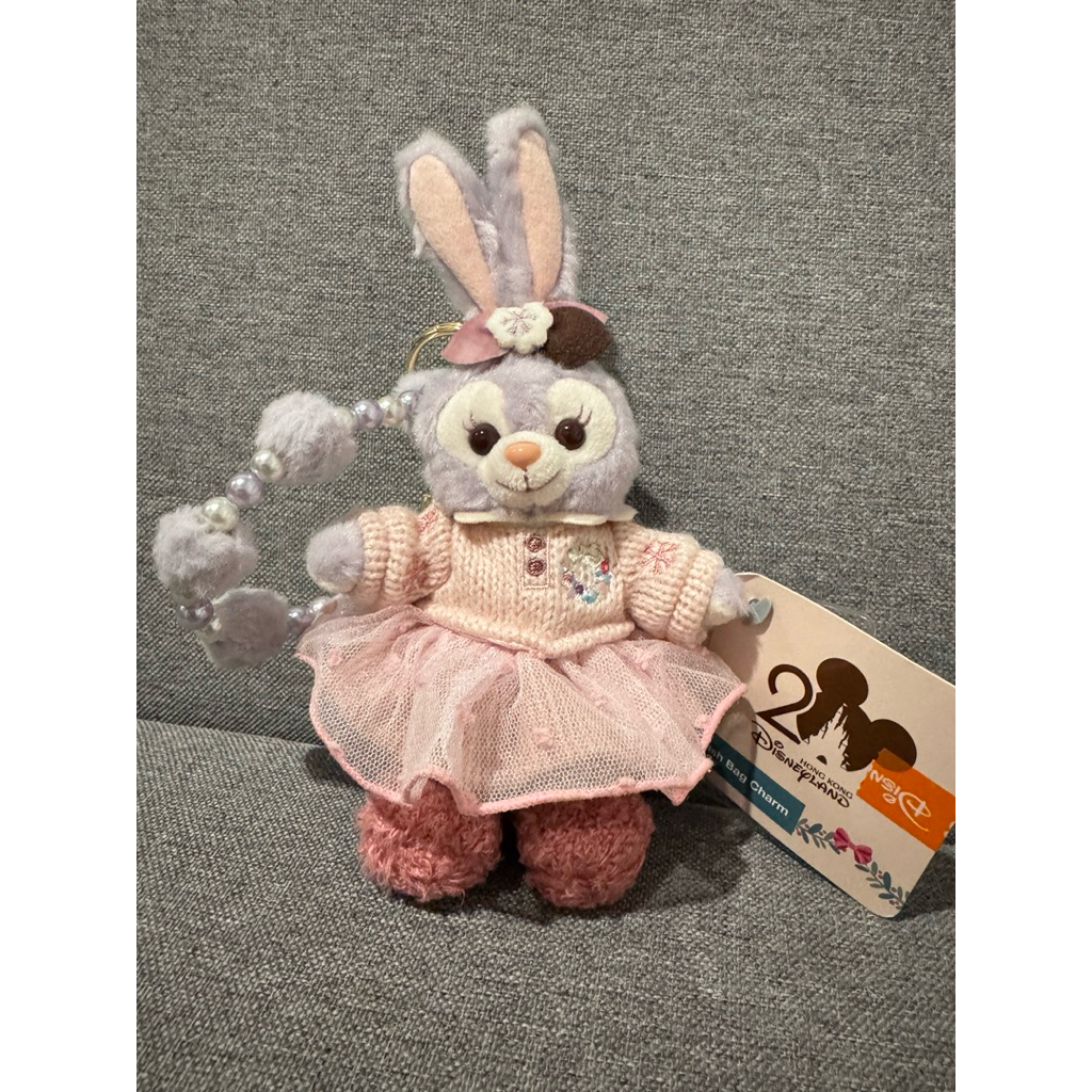 พร้อมส่ง Stella Lou Christmas พวงกุญแจ Disneyland Hong Kong