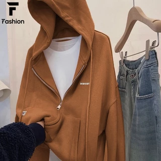 【โปรโมชั่น 24ชม.】แจ็คเก็ตสปอร์ตมีฮู้ด Unisex กันลม กันหนาวเบาๆ เนื้อผ้าดี ใส่สบาย ถูกแบบที่ไม่ต้องคิด