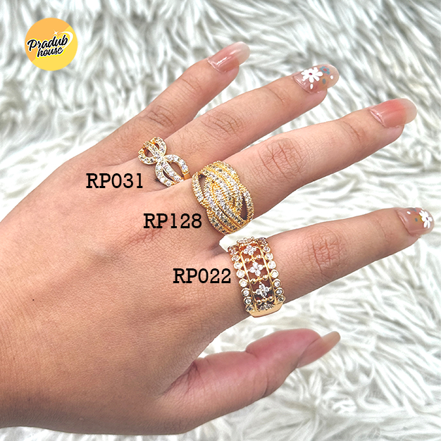 3ลาย จำนวนจำกัด ขายดี แหวน ทองเกี้ยวเพชร มีหลายแบบสวยๆ  แฟชั่นเรียบง่ายใส่ได้ทังผู้หญิง และผู้ชาย