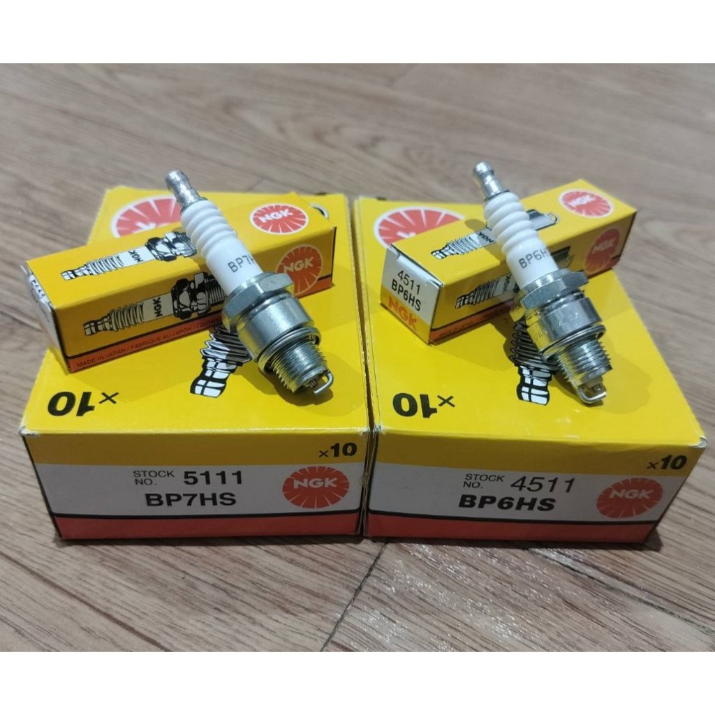 หัวเทียน NGK BP6HS / BP7HS เกลียวสั้น 2 จังหวะ สำหรับ RC80 RC100 RC110 Y100 RXS SPINTE TUXEDO