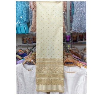 ผ้าถุงไหมทอลายไทย สีครีมงาช้าง 2 หลา ผ้าตัดชุดผู้หญิง งานบุญ…