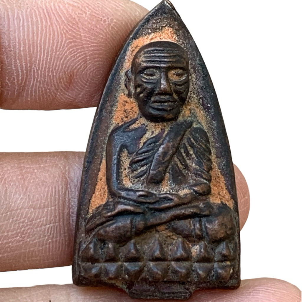 หลวงปู่ทวด หลังเตารีด พระเครื่อง ส่งตามภาพ พ่อทวด