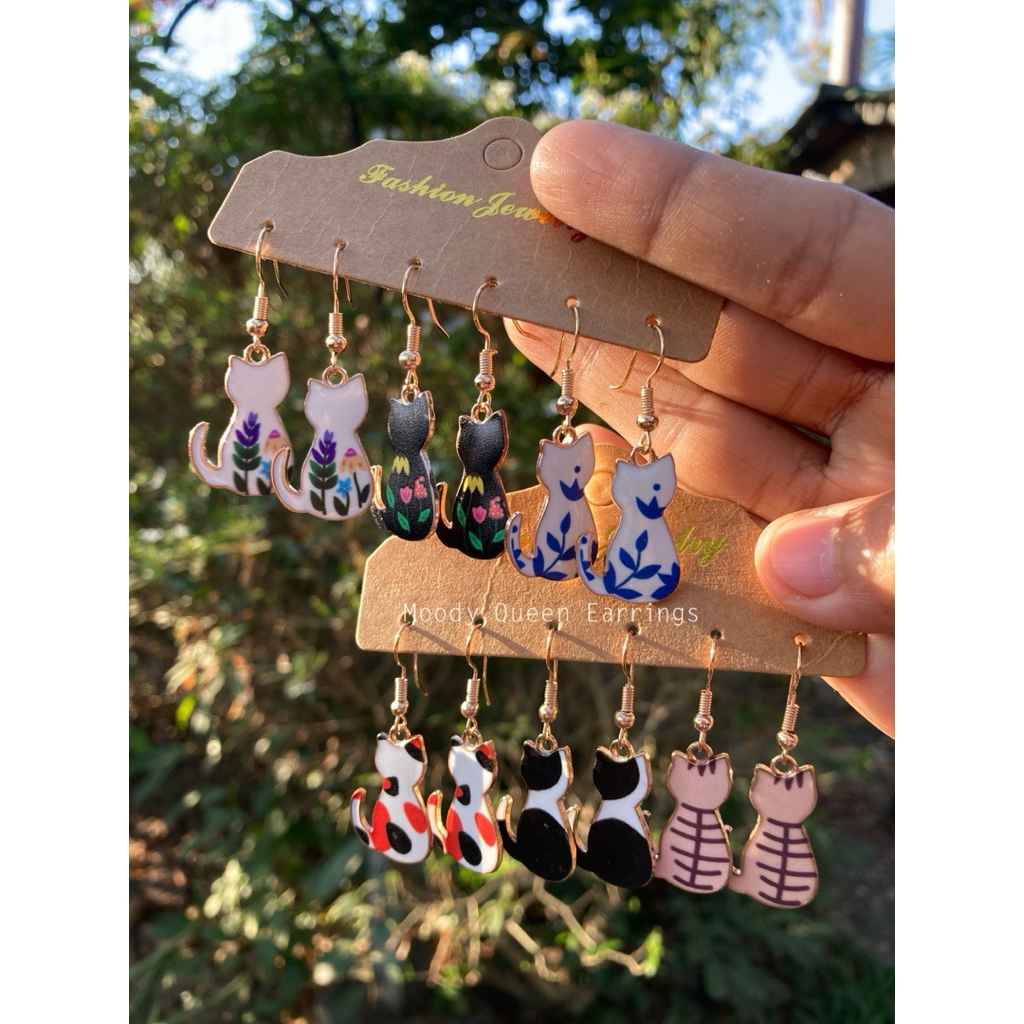 ต่างหูน้องแมว ต่างหูน่ารักๆ ต่างหูสัตว์ (น้องแมวตัวยาวขนาด 2.5 ซม.) พร้อมส่ง