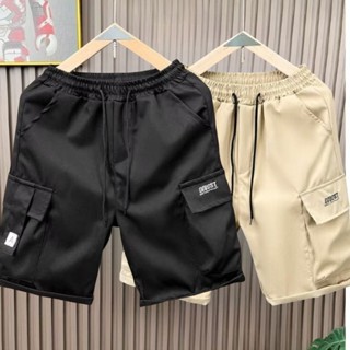 กางเกงขาสั้นผู้ชาย สีพื้นเรียบง่าย มีเชือกผูกเอว เนื้อผ้าใส่…