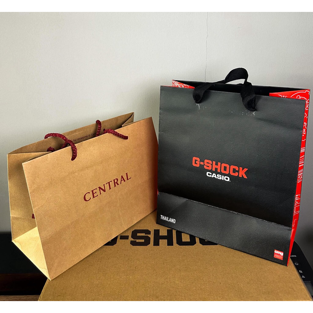 ถุงกระดาษ Central & CASIO G-SHOCK & Robinson สำหรับใส่นาฬิกาเป็นของขวัญ ของฝาก