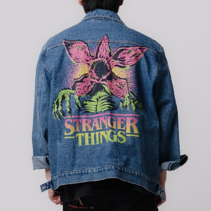 era-won เสื้อยีนส์ DENIM JACKET era-won x Stranger Things สี Demo jeans