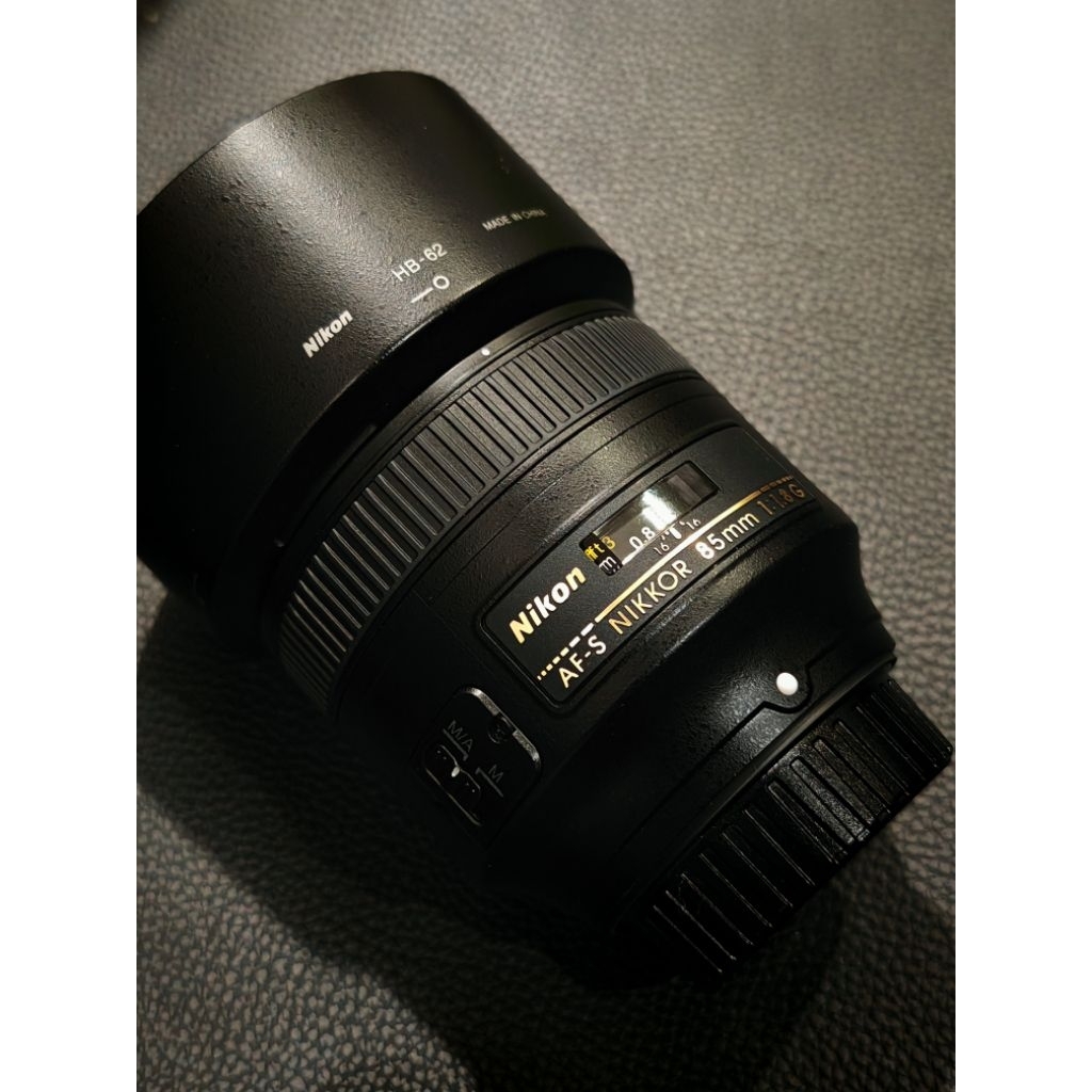เลนส์​ nikon​ 85​ f1.8​ G​