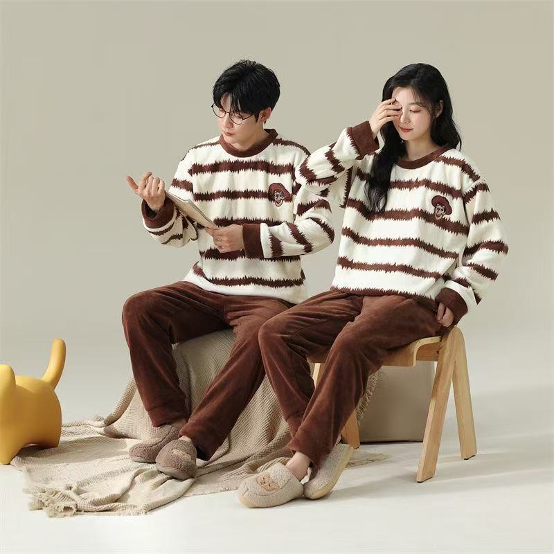 368 Easy ชุดนอนผู้ชายและผู้หญิง ชุดนอนกันหนาวผู้ชายและผู้หญิง ผ้าใยสังเคราะห์ ขนแกะ (ขายชุดแยก) พร้อมส่ง - รูปที่ 6