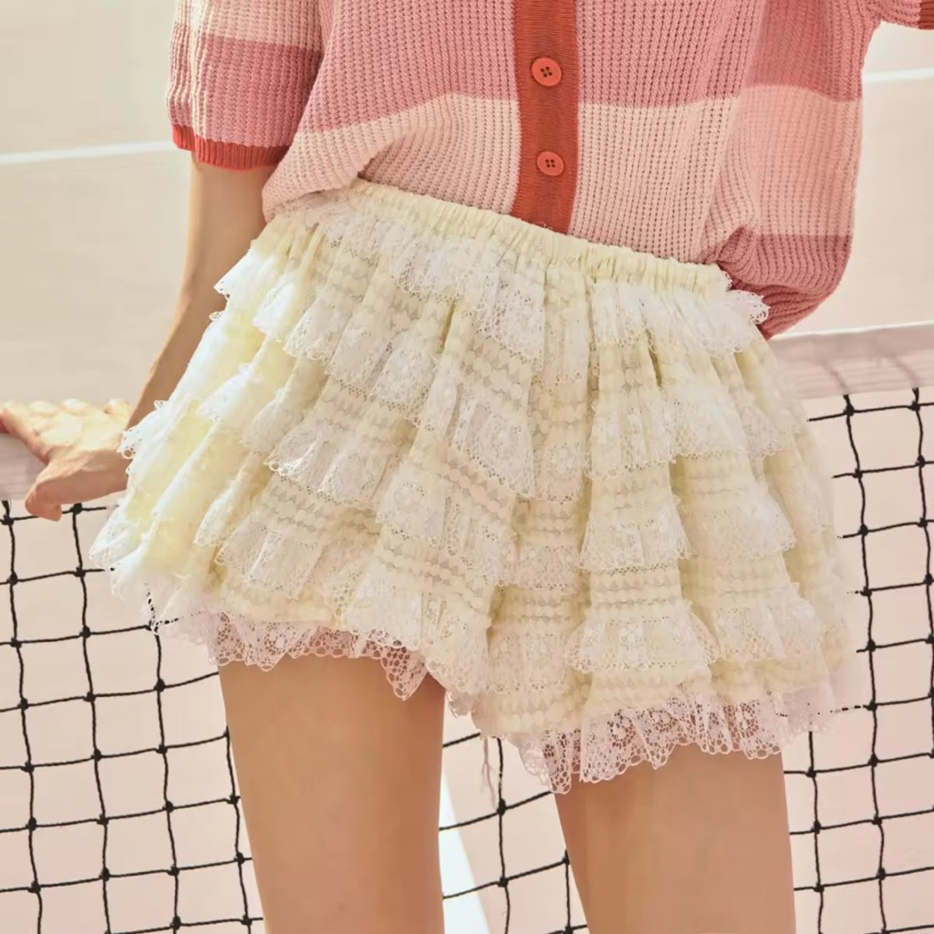 lookbooklookbook poupae shorts layer lace