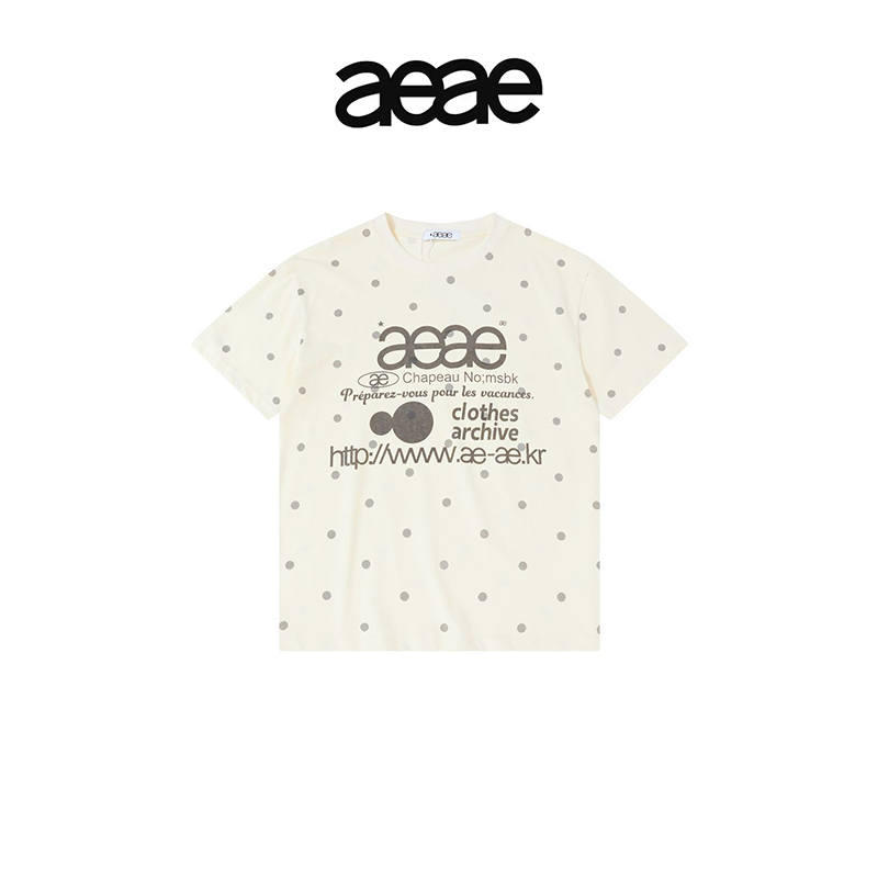 AEAE🇰🇷 WEB LOGO DOT T-SHIRTS-CREAM/CHARCOAL ลายจุด เสื้อแขนสั้นทรงเข้ารูป