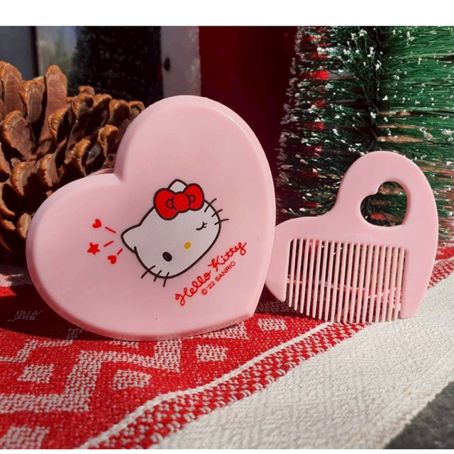 kitty คิตตี้ หวีกระจกพกพา Sanrio Daiso🇰🇷  พร้อมส่ง