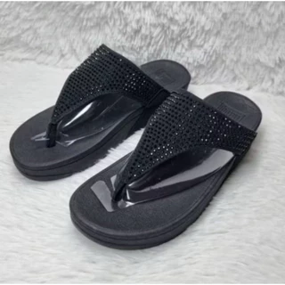 รองเท้าแตะ ผู้หญิง แบบสวม platform ส้นสูง ใหม่ สวย เบามาก ใส่สบาย ไซส์ 36----40 ราคาถูกใจ