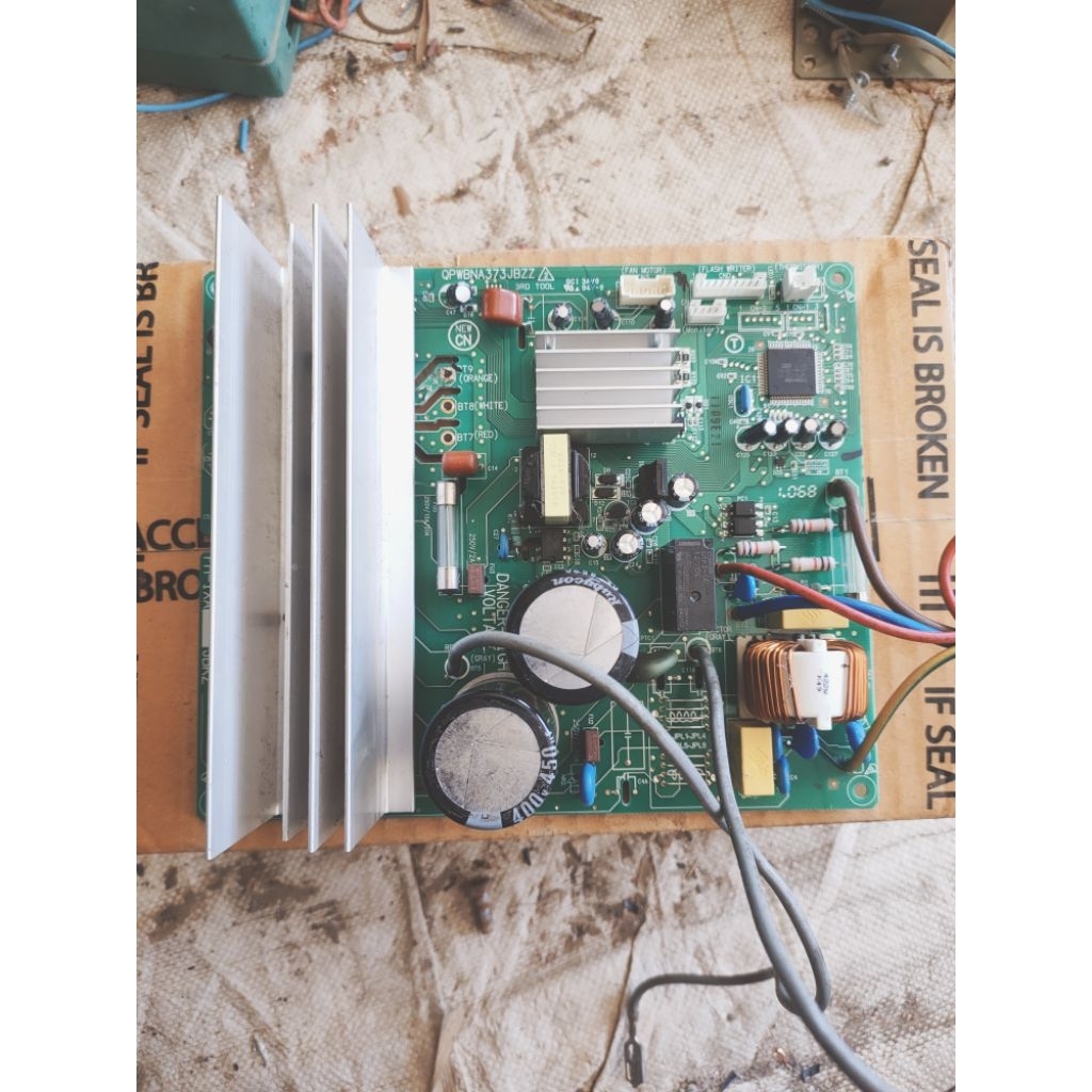 บอร์ดคอยล์ร้อนแอร์SHARP Inverter AH-GX10 AU-GX10