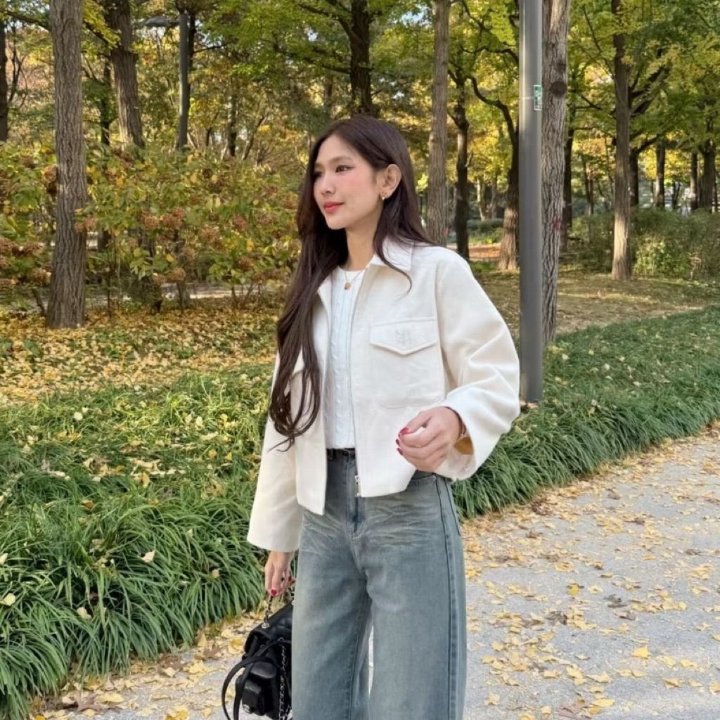 ส่งต่อ nicharis essential jacket สีvanilla ไซส์ s (ตัดป้าย ไม่เคยใส่)